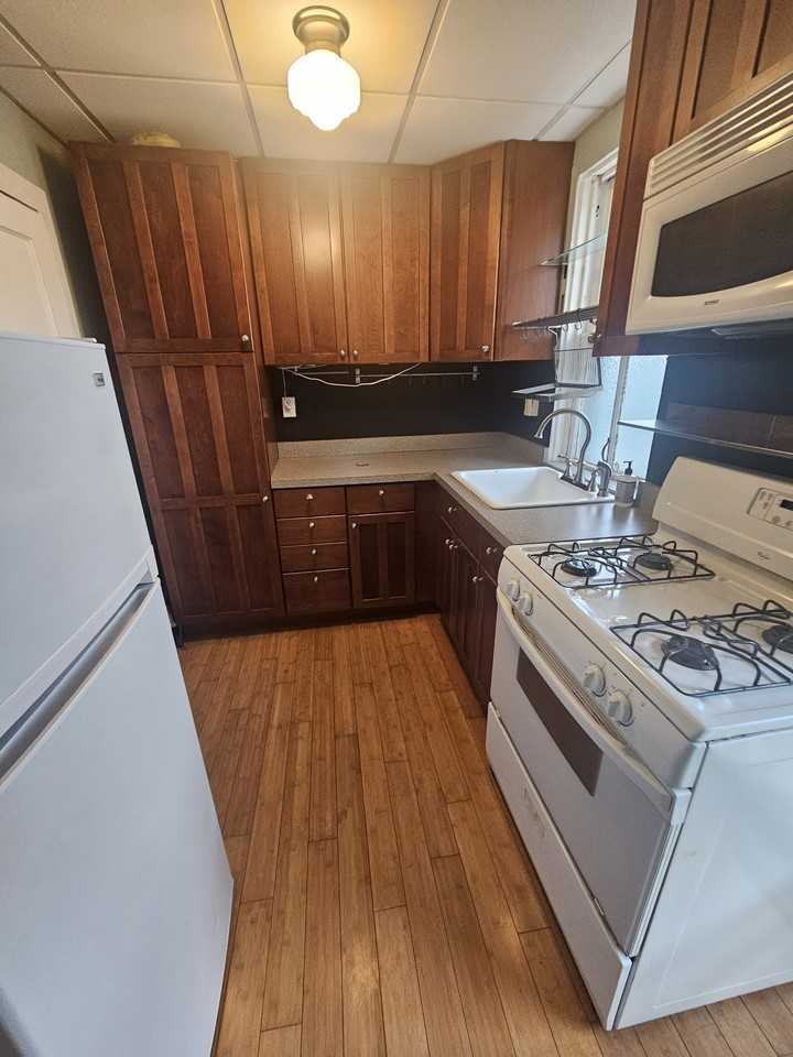 313 N Mulberry St #2 - Photo 2 of 5