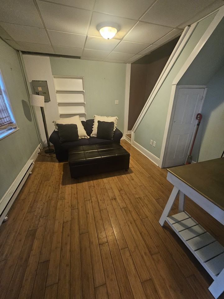 313 N Mulberry St #2 - Photo 3 of 5