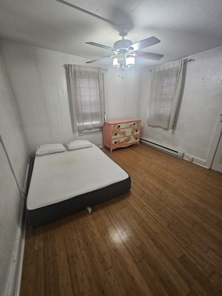 313 N Mulberry St #2 - Photo 4 of 5