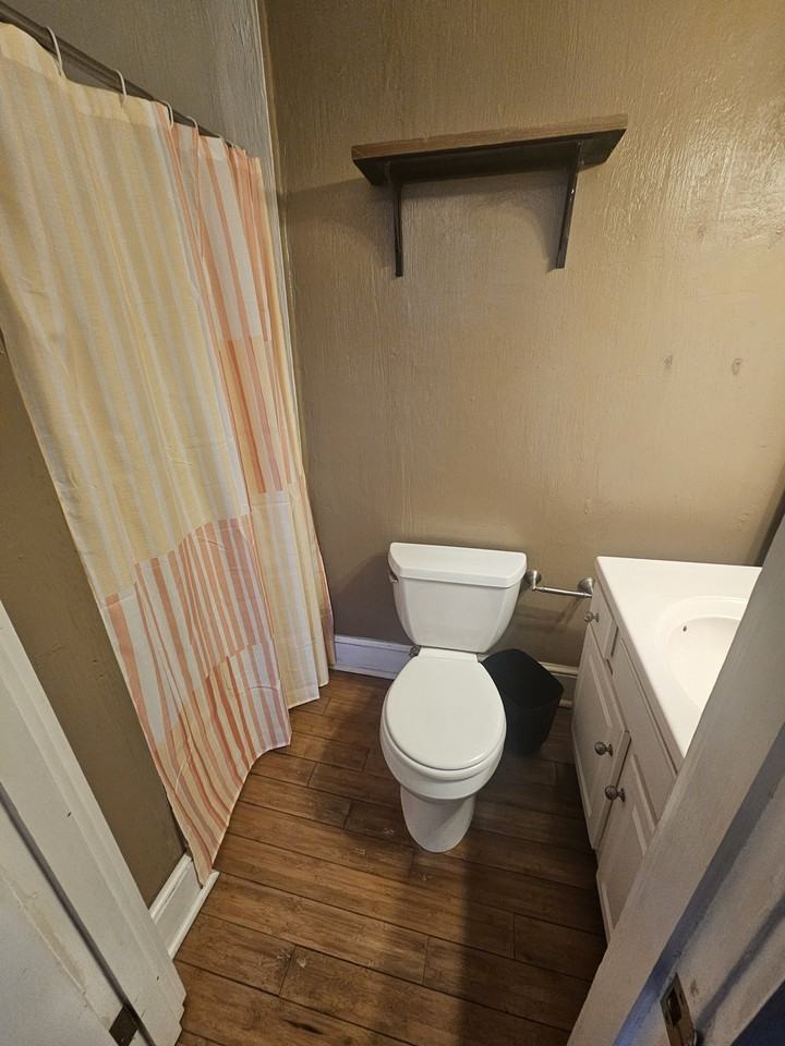 313 N Mulberry St #2 - Photo 5 of 5