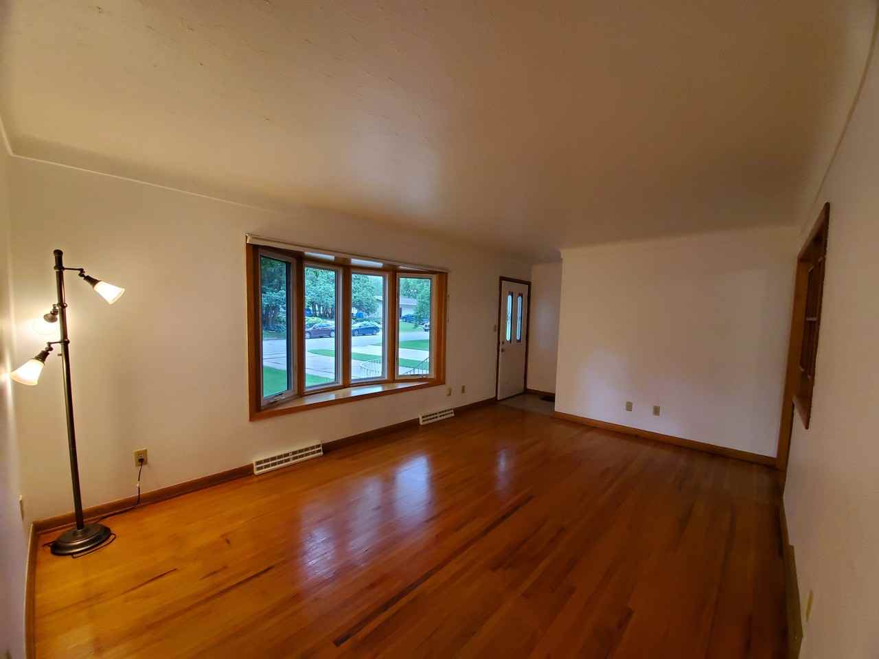 1622 Pin Oak Dr #1 - Photo 5 of 50