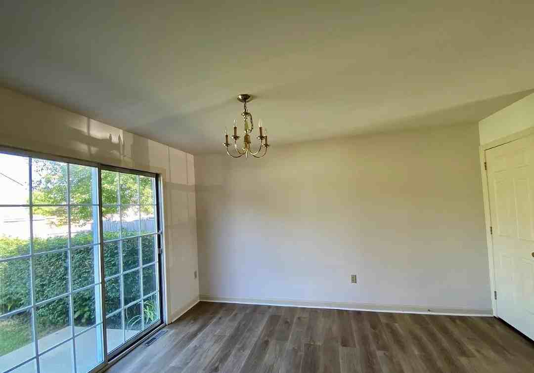 6605 Hollow Dr #1 - Photo 4 of 11