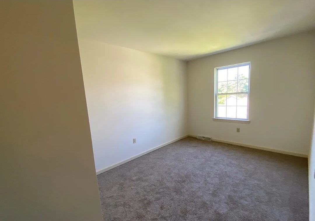 6605 Hollow Dr #1 - Photo 5 of 11