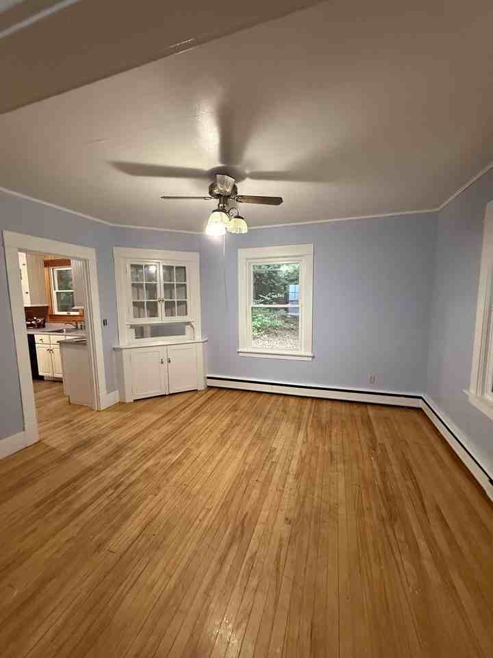 423 Norway St #1 - Photo 3 of 6