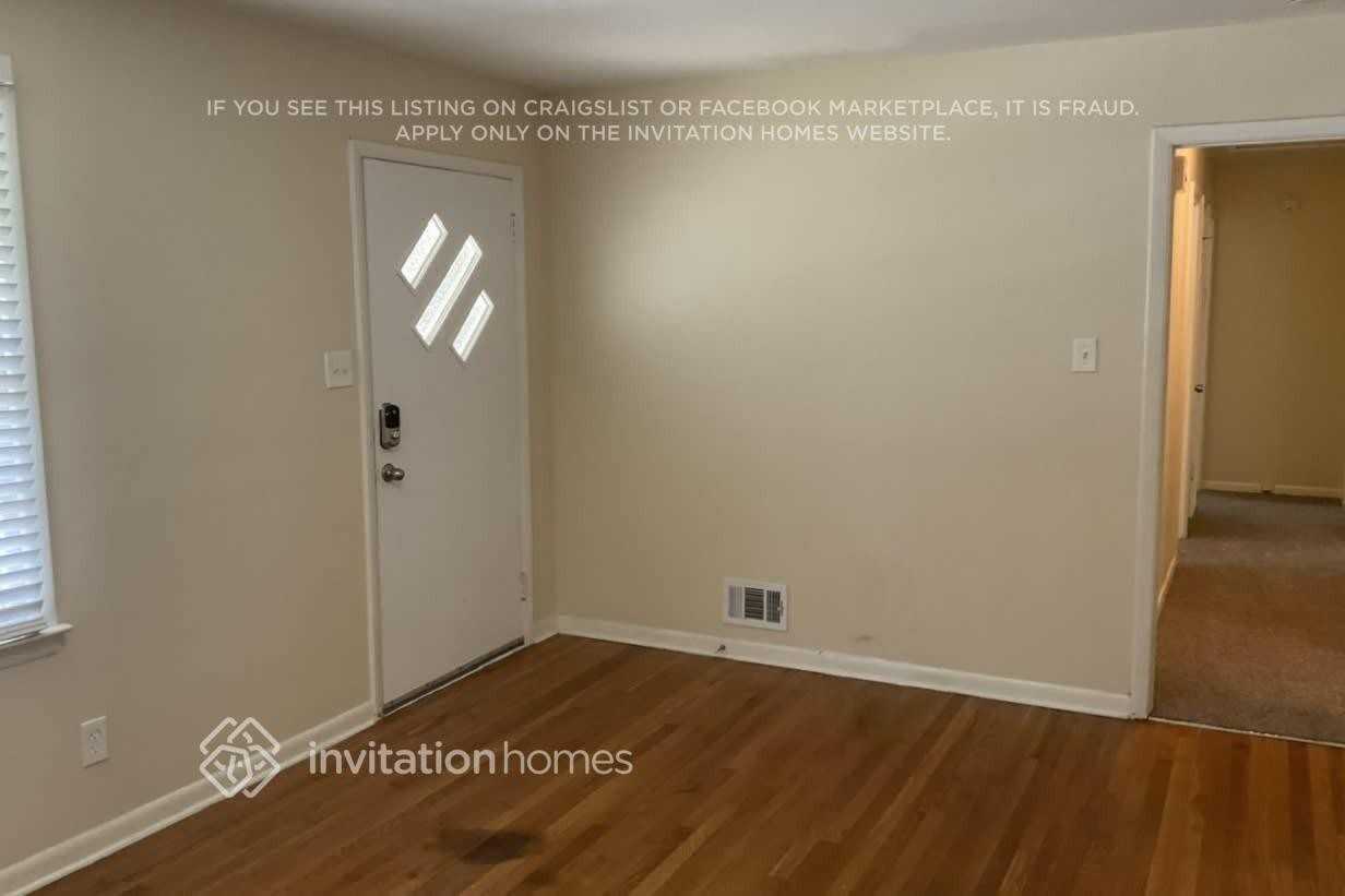 405 Jefferson Ave - Photo 3 of 17