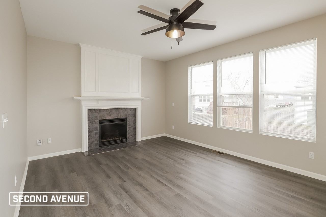 7816 N Lister Ave - Photo 2 of 18