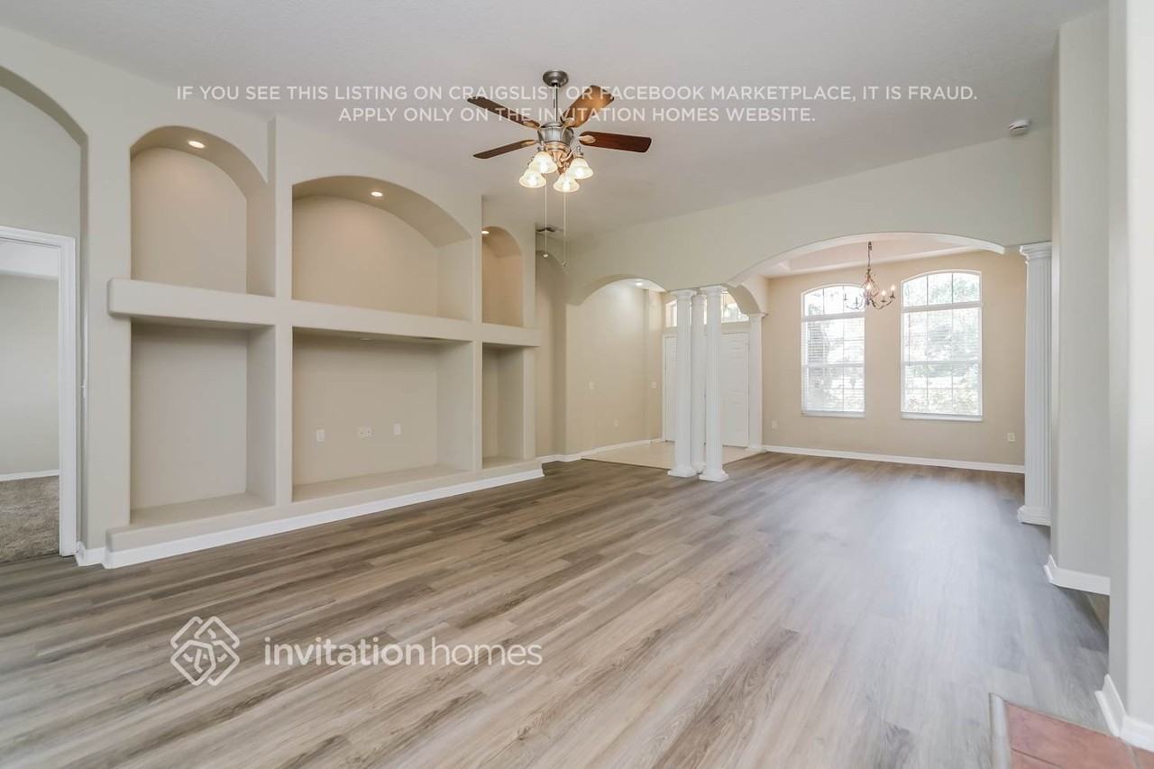 13343 Biscayne Dr - Photo 5 of 17