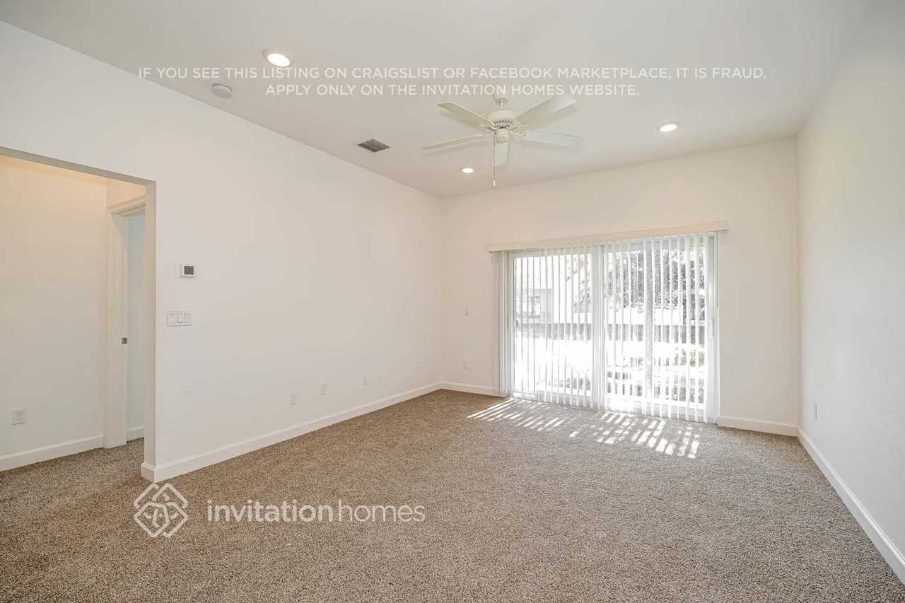 1224 Preston Estates Cir - Photo 4 of 17