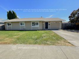 featured image of 221 Elwood St