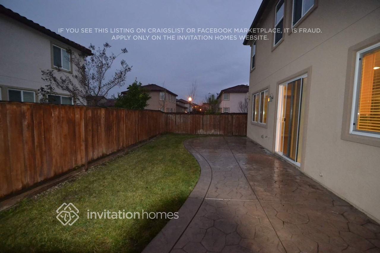 5289 Moonlit Bay Way - Photo 5 of 6