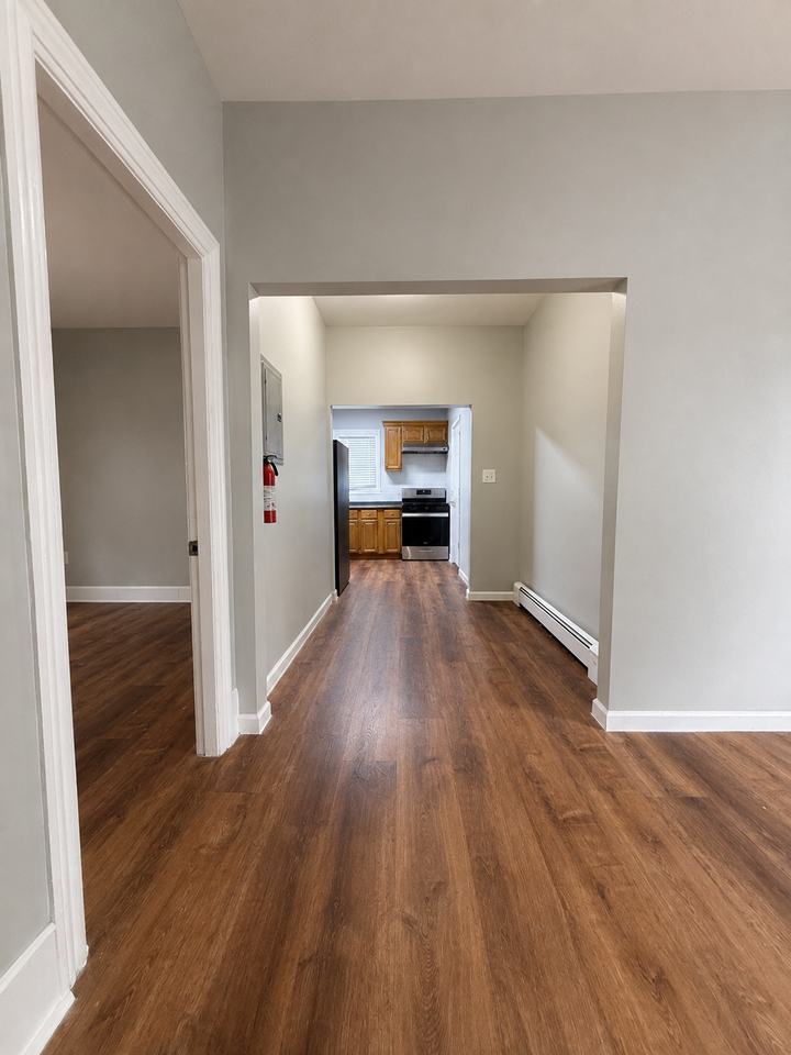 80 Vandewater St #1 - Photo 4 of 18