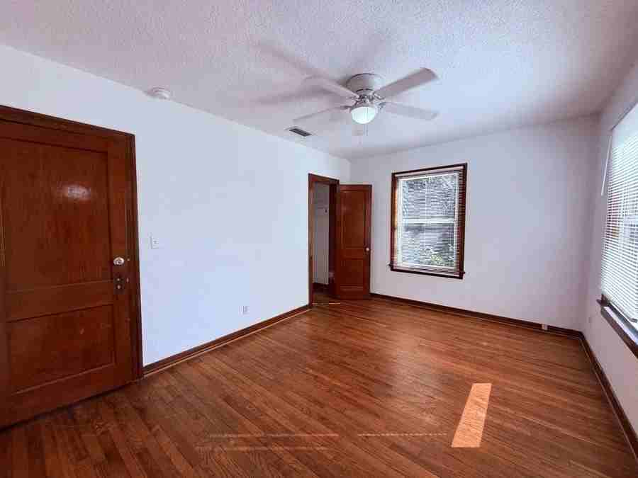 27 E 63rd St #1 - Photo 7 of 7