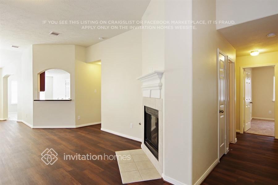 129 Rodeo Dr - Photo 6 of 20