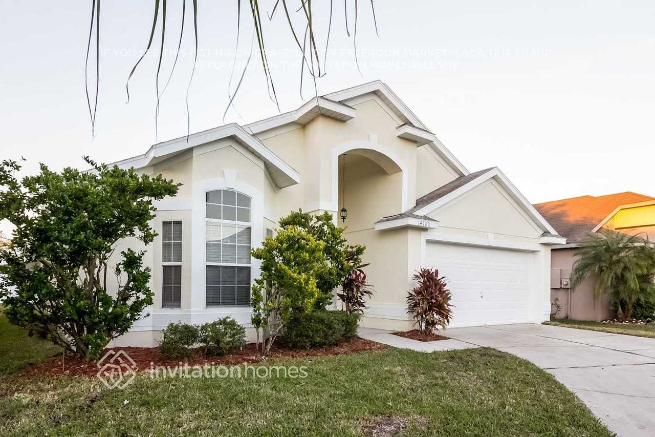 14100 Yellow Wood Cir - Photo 3 of 20