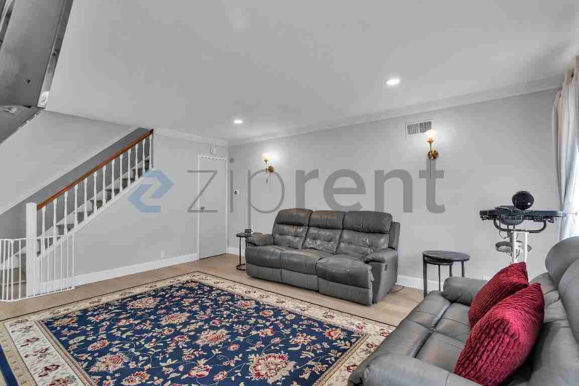 626 Foothill Dr - Photo 6 of 33
