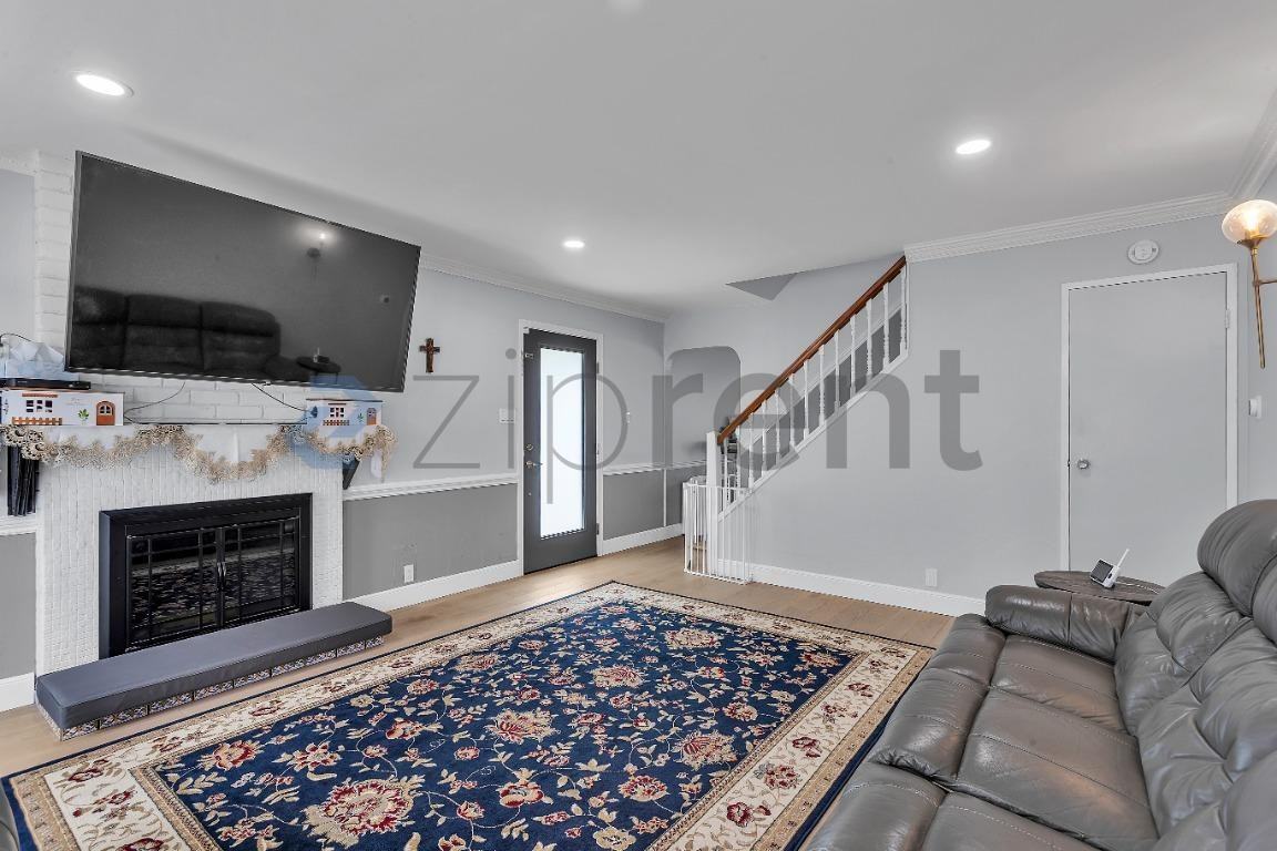 626 Foothill Dr - Photo 7 of 33