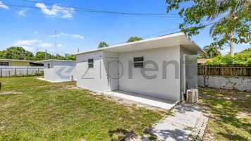 featured image of 19215 Nw 7th Ct #B