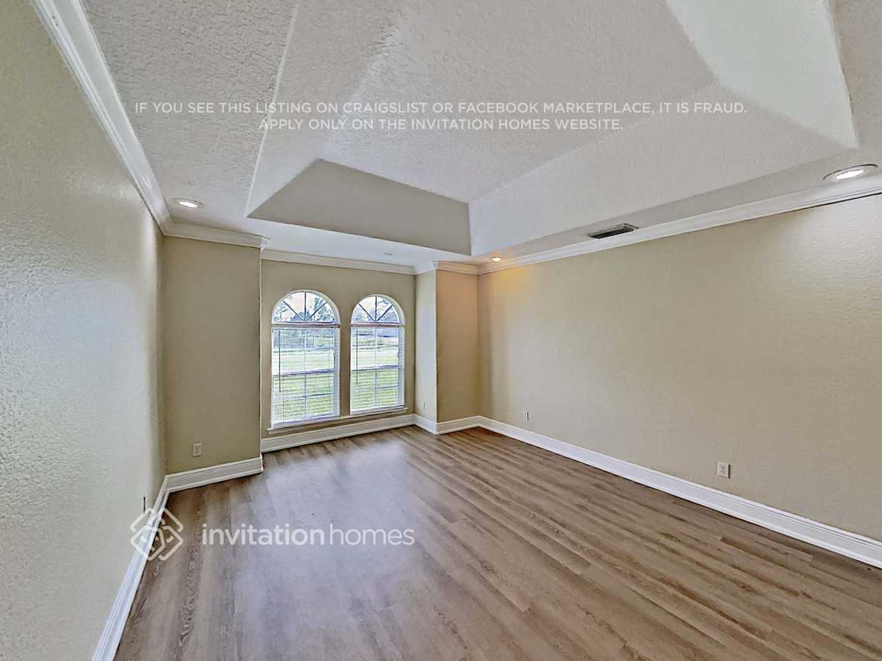 19727 Sabal St - Photo 3 of 22