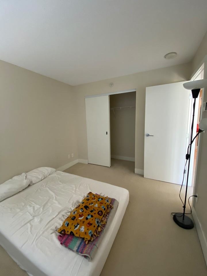 1088 Richards Street #1007 - Photo 5 of 9