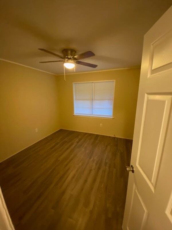 11618 W 1st Ave #105 - Photo 5 of 7