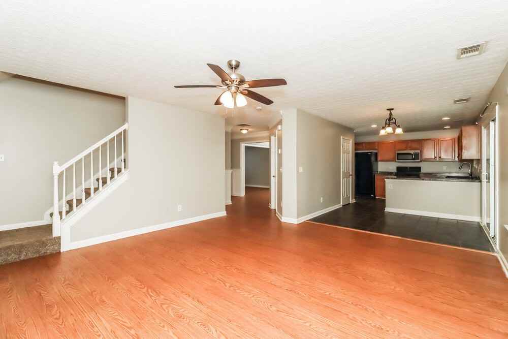 340 Meadows Ln - Photo 4 of 17
