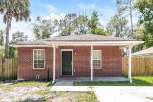 featured image of 7926 Pipit Ave