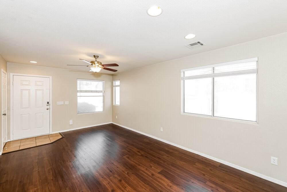 1040 Valetta Flat Ave - Photo 6 of 17