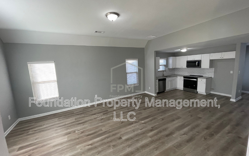 4671 Tulip Creek Dr - Photo 5 of 20