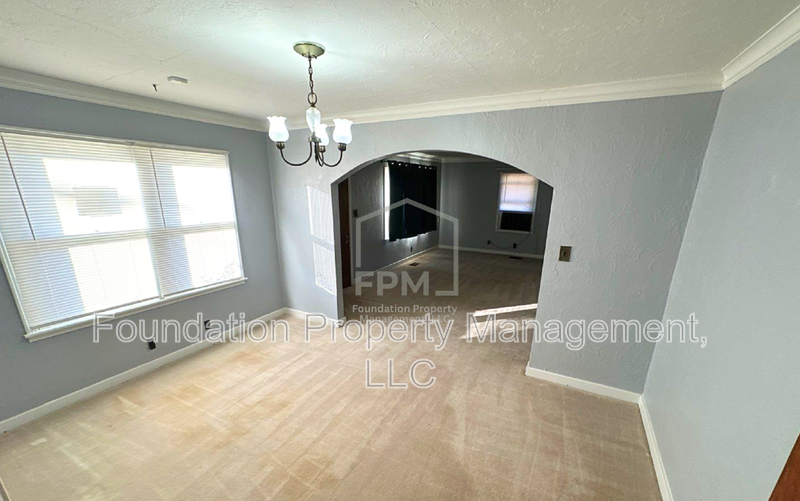 8746 Greenhill Rd - Photo 3 of 15