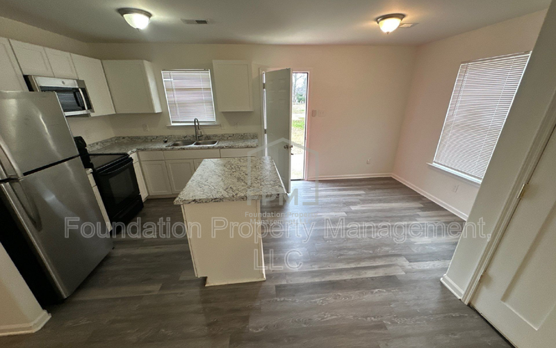 4355 Kerwin Dr - Photo 3 of 13