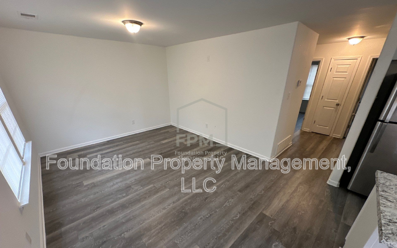 4355 Kerwin Dr - Photo 4 of 13