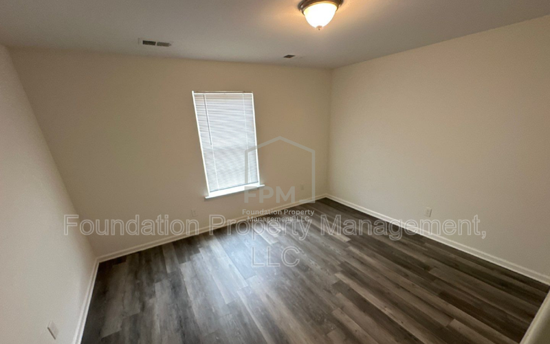 4355 Kerwin Dr - Photo 6 of 13