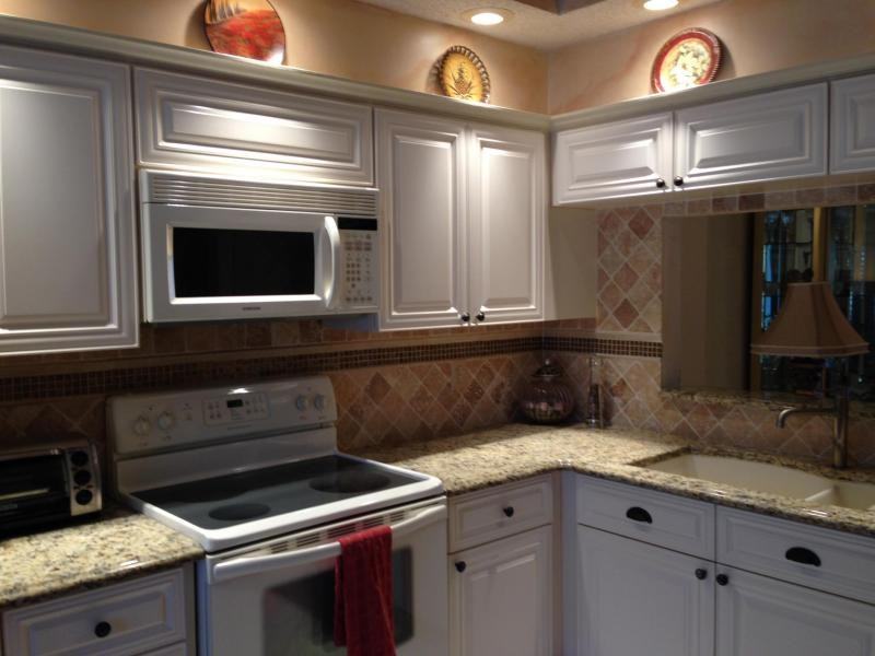 16817 Oakhill Trail #1321 - Photo 3 of 8