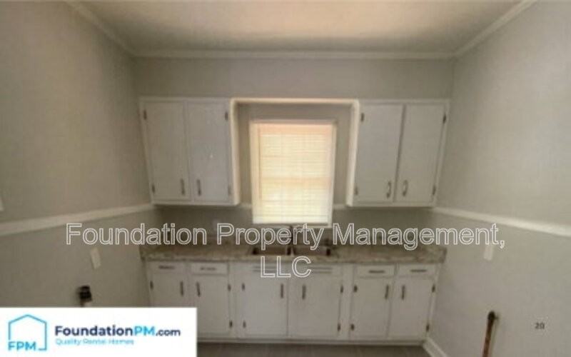 1684 Whitney Ave - Photo 3 of 7
