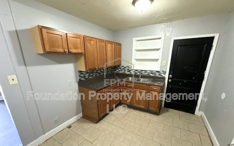 3257 Macon Rd #2 - Photo 3 of 7