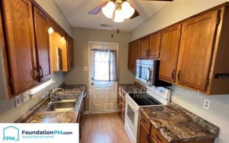 3801 Bowen Ave - Photo 3 of 17