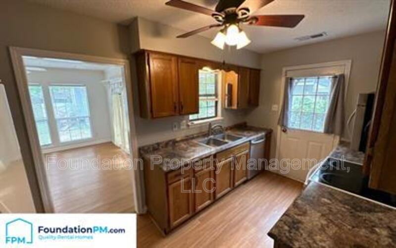 3801 Bowen Ave - Photo 4 of 17