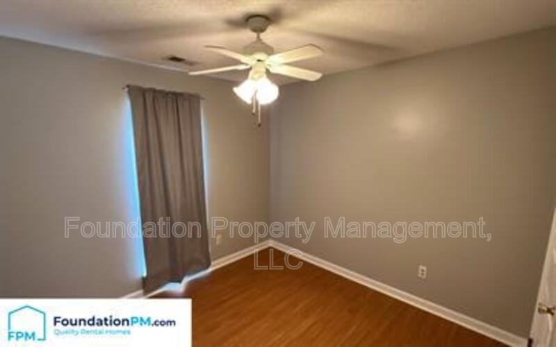 3801 Bowen Ave - Photo 7 of 17