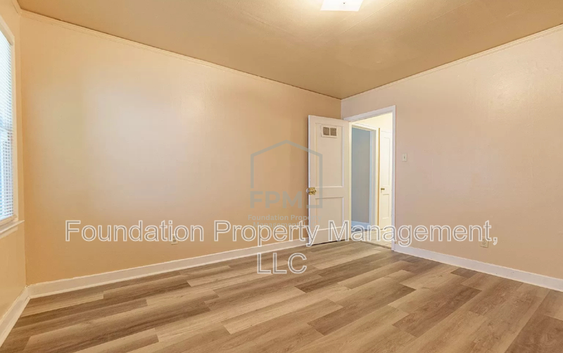 2061 Pendleton St - Photo 7 of 12