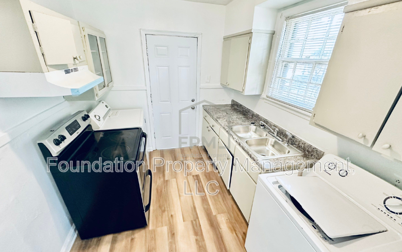 408 Jacklyn Ave - Photo 5 of 13