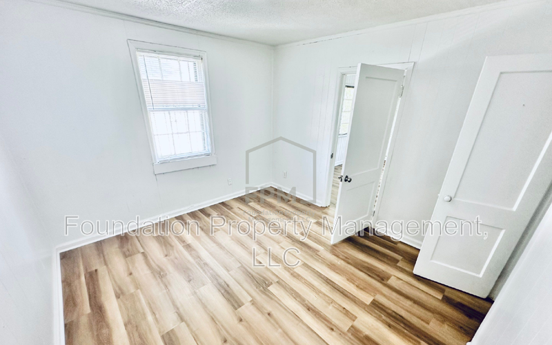 408 Jacklyn Ave - Photo 7 of 13