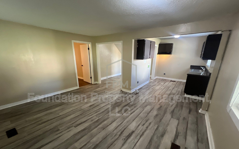 1838 Mcmillan St - Photo 3 of 16