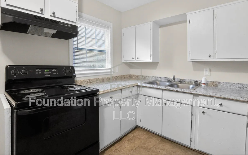 4689 Raleigh Lagrange Rd - Photo 3 of 24