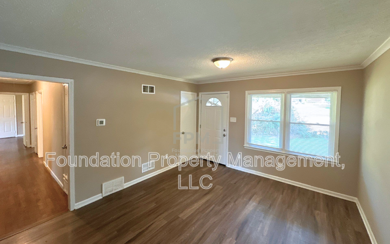 4689 Raleigh Lagrange Rd - Photo 6 of 26