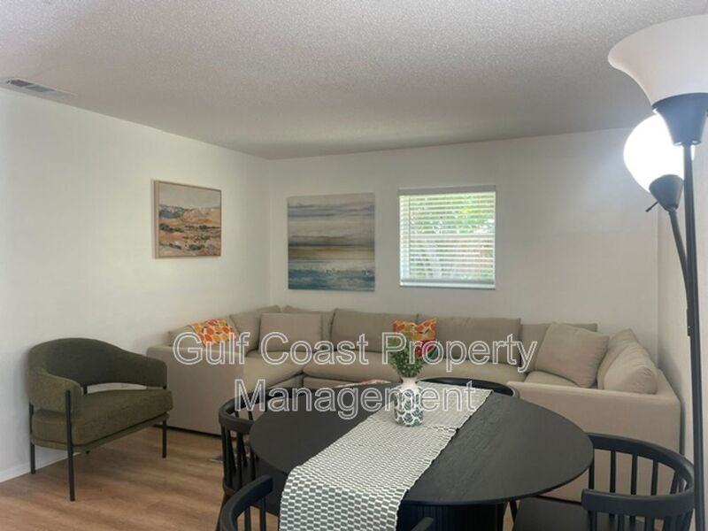 2229 Montclair Dr - Photo 5 of 22