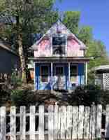 featured image of 220 Willow St