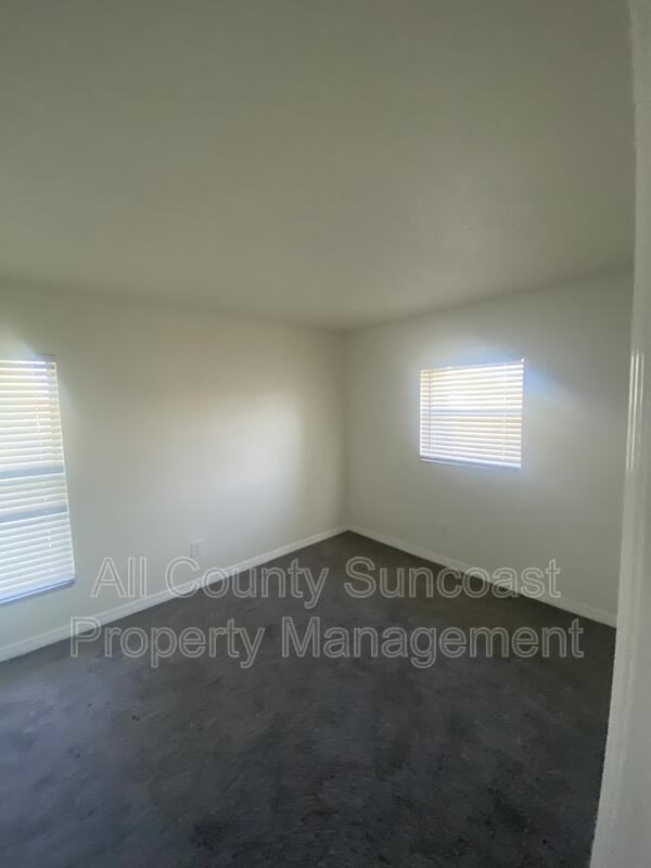 7450 35th St N #1003 - Photo 7 of 12