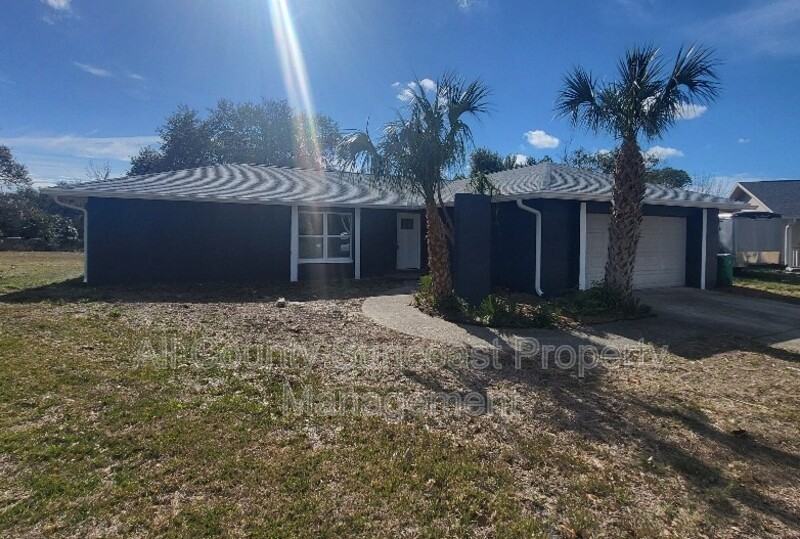 648 16th Ln - Photo 3 of 13