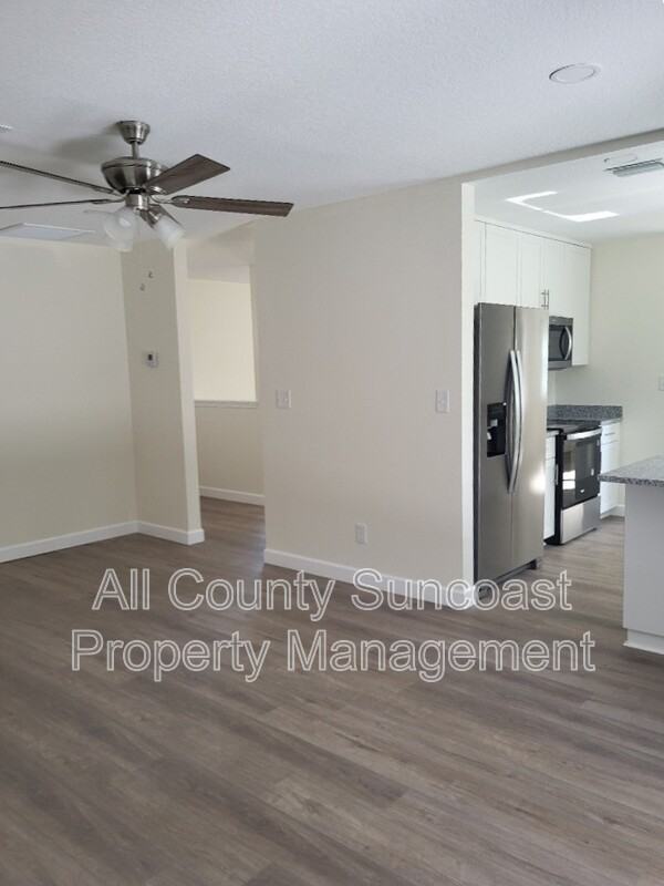 648 16th Ln - Photo 7 of 13