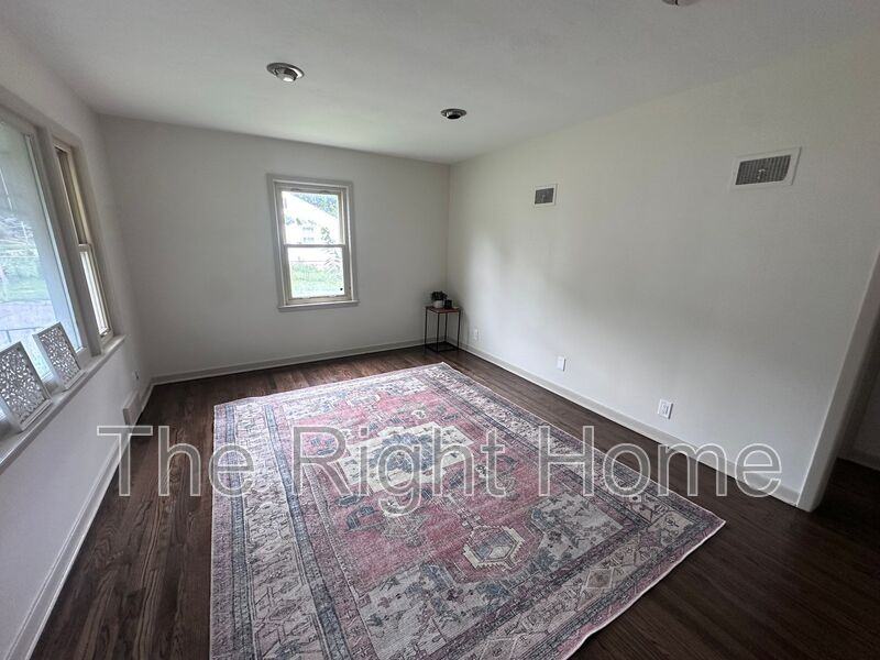 600 S 48th St - Photo 2 of 14